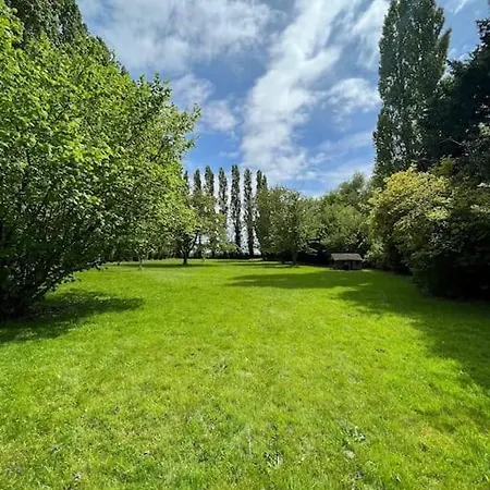 La Belle Chaumiere Illeville-sur-Montfort